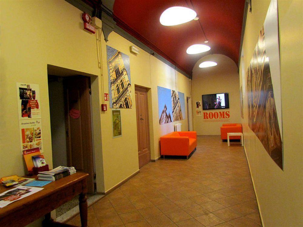 Hostel 7 Santi フィレンツェ エクステリア 写真